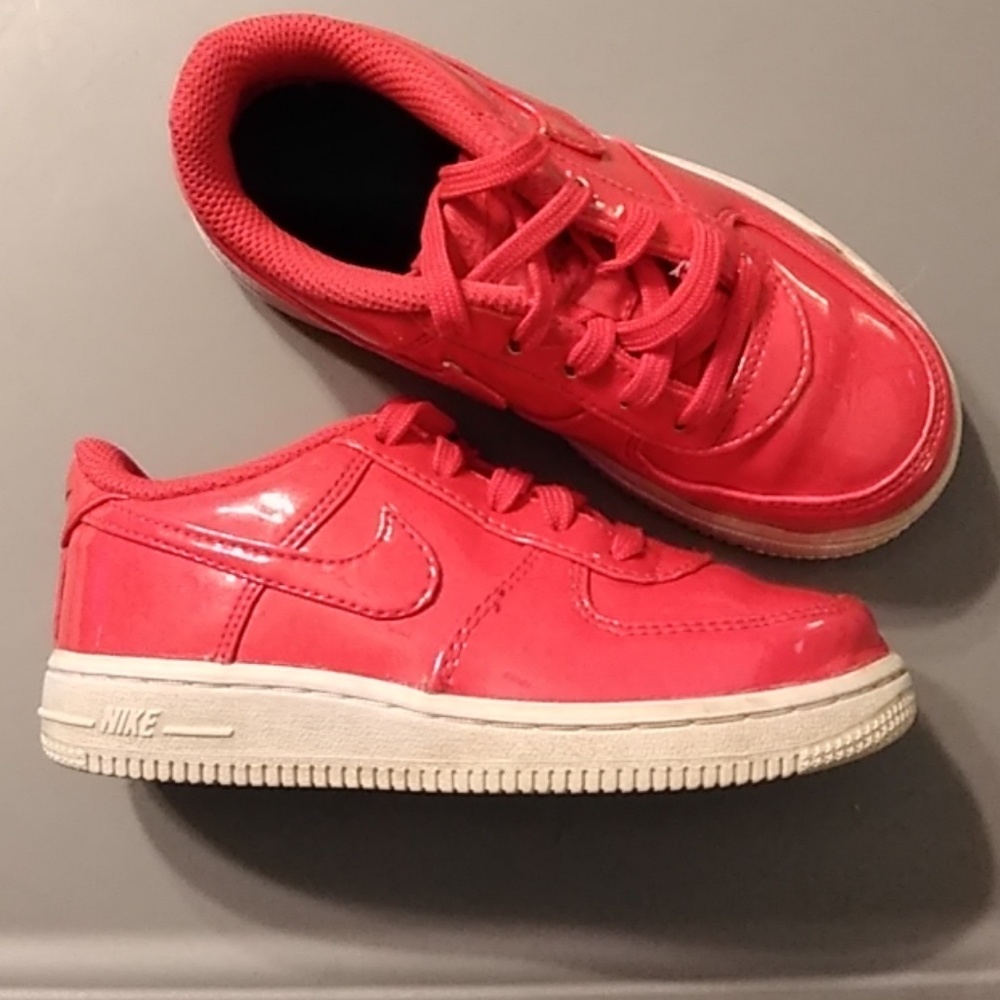 Girls NIKE Air Force One's
